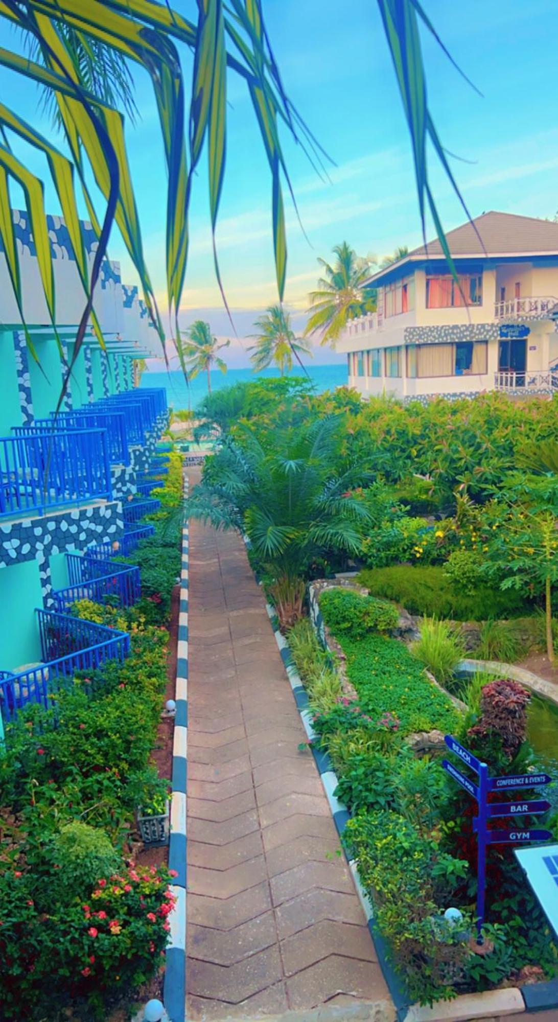 Beachcomber Hotel And Resort Daressalam Exterior foto
