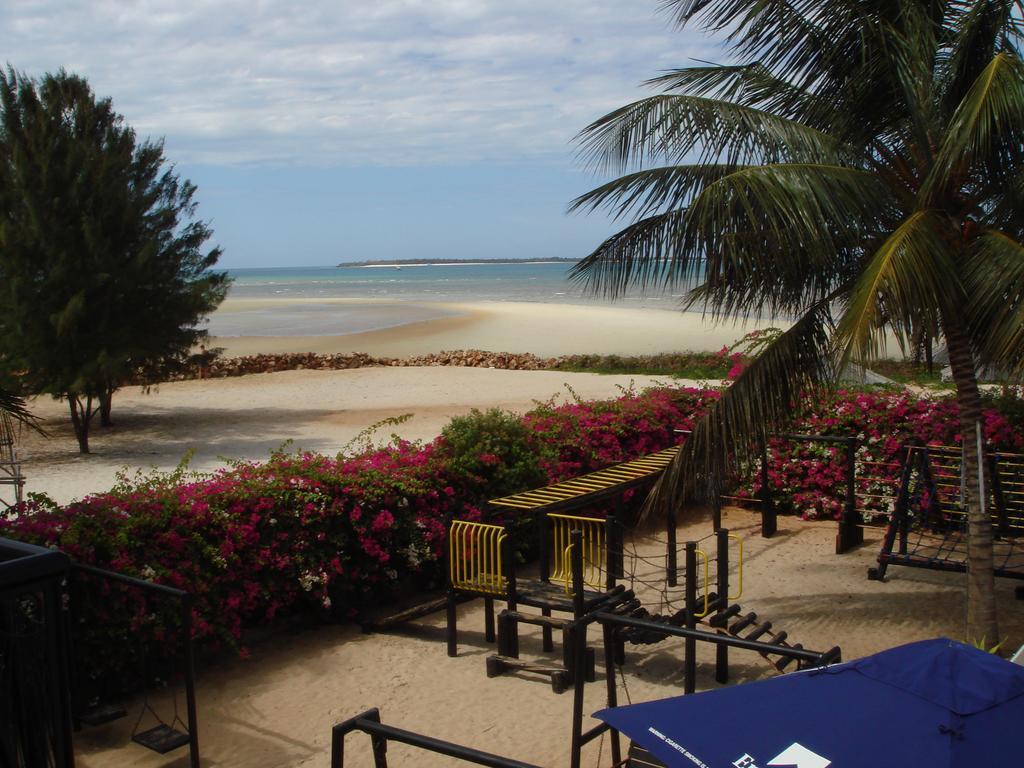 Beachcomber Hotel And Resort Daressalam Exterior foto